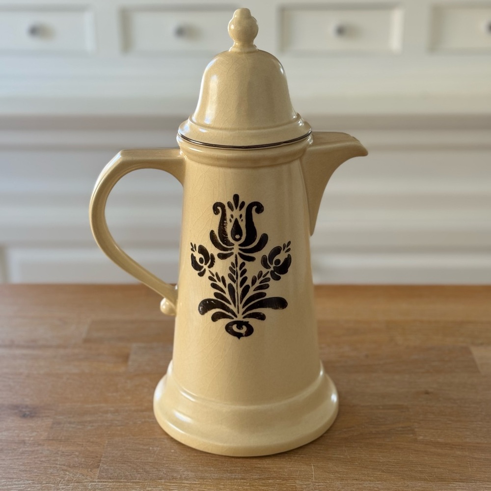 Vintage Pfaltzgraff Village Coffee Pot with Lid
